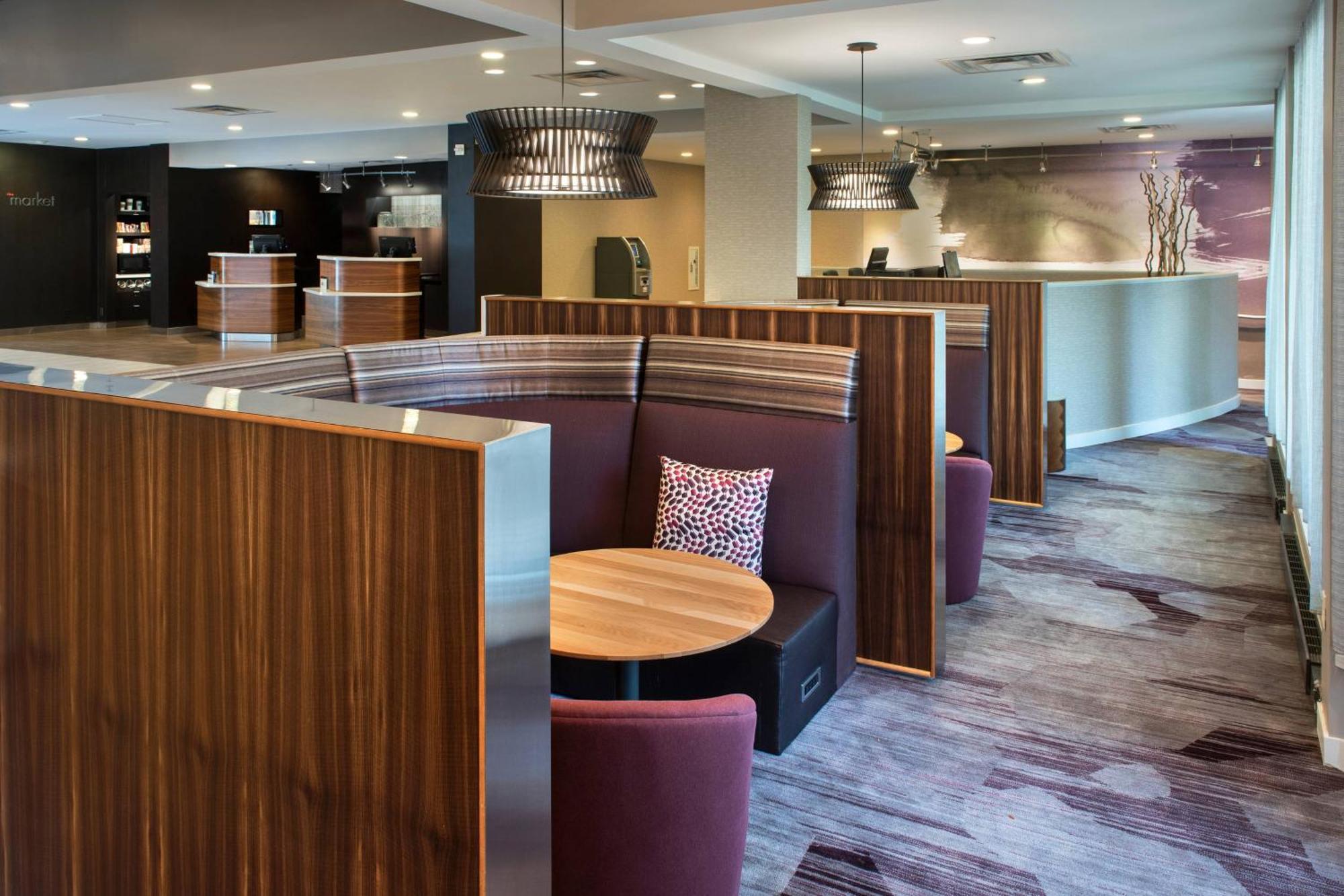 Courtyard By Marriott Lincroft Red Bank Hotel Exterior photo